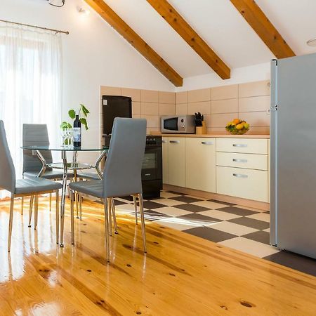 Apartment Bogdanovic 迪斯诺 外观 照片