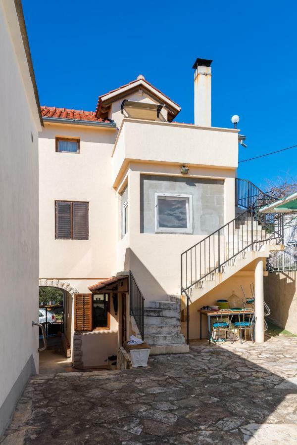 Apartment Bogdanovic 迪斯诺 外观 照片