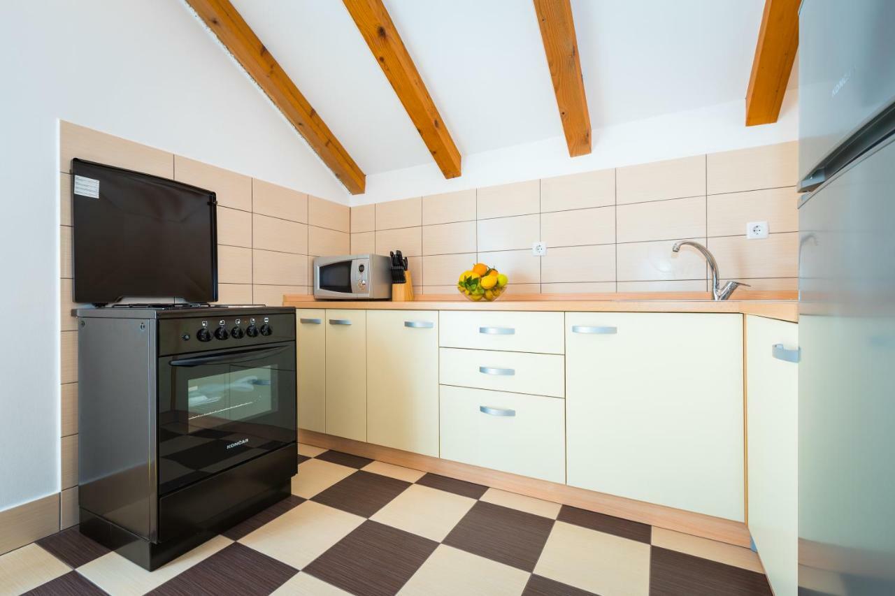 Apartment Bogdanovic 迪斯诺 外观 照片