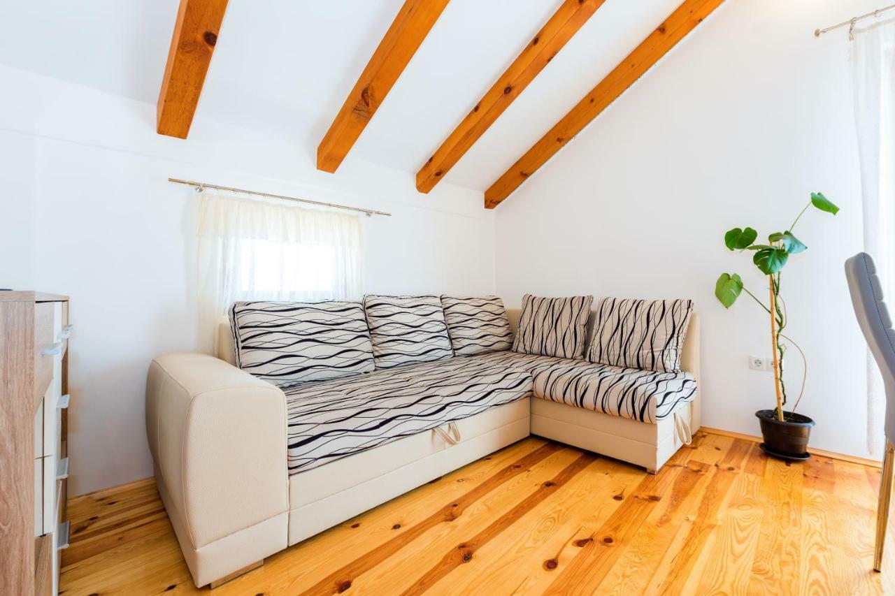 Apartment Bogdanovic 迪斯诺 外观 照片